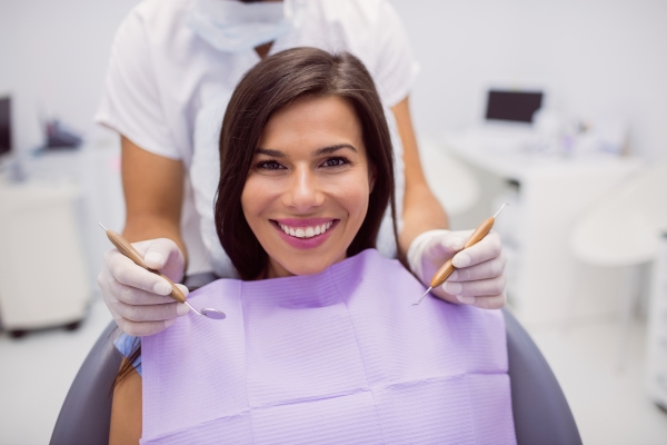 Por qué es importante el curetaje dental